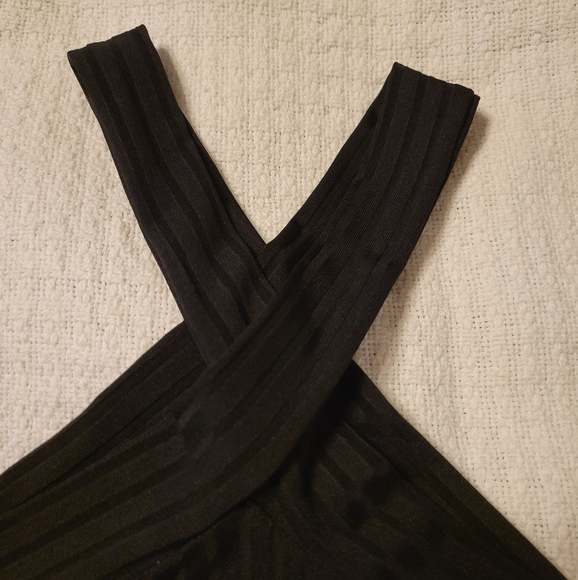 SHEIN BLACK CROP TANK - Picture 5 of 5